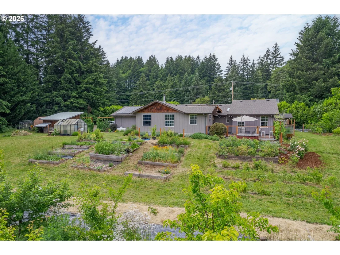 Photo of 44518 MCKENZIE HWY