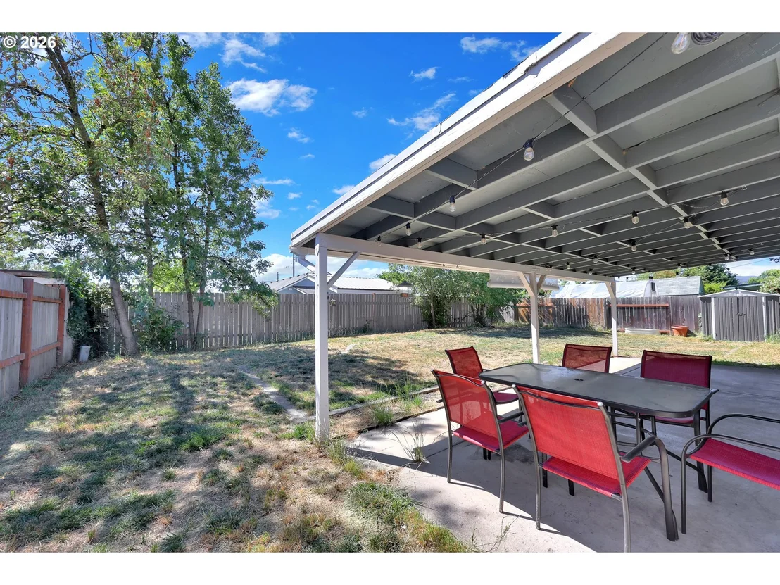 Photo of 326 38TH PL