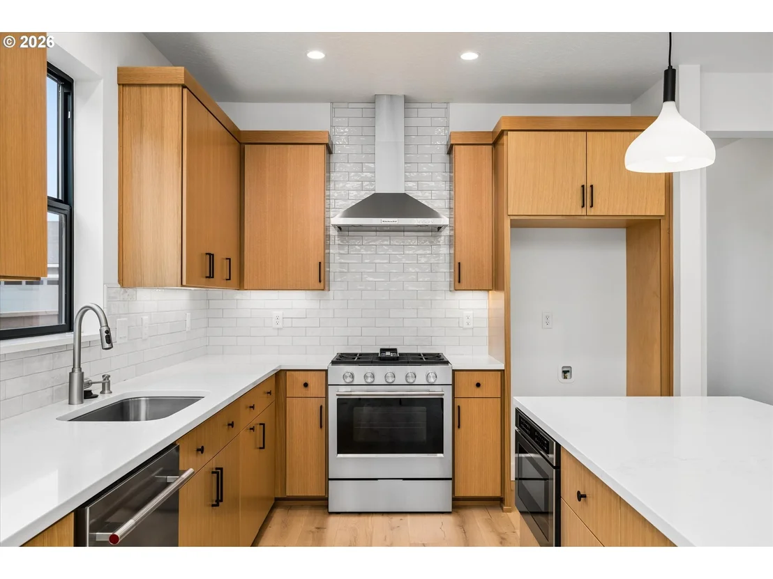 Photo of 89 CHURCHVIEW DR