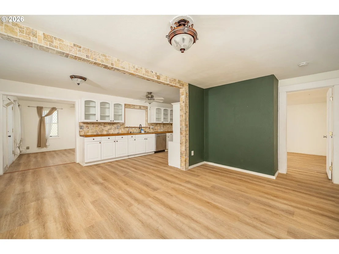 Photo of 792 CLONE AVE