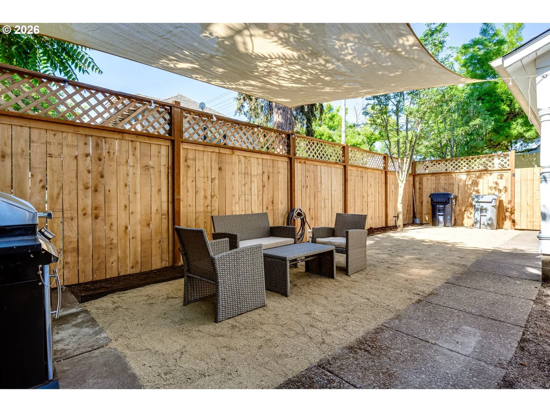 Photo of 655 MONROE ST