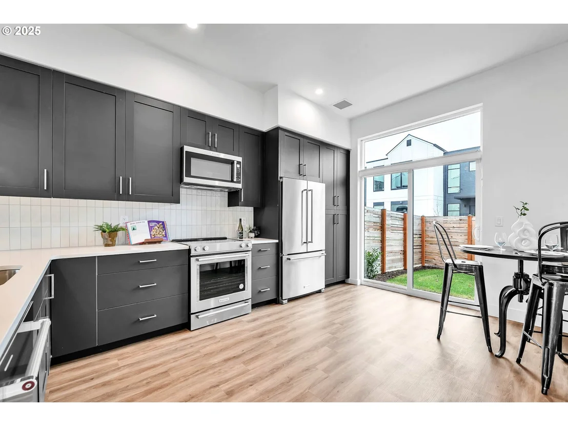 Photo of 177 E 20TH AVE