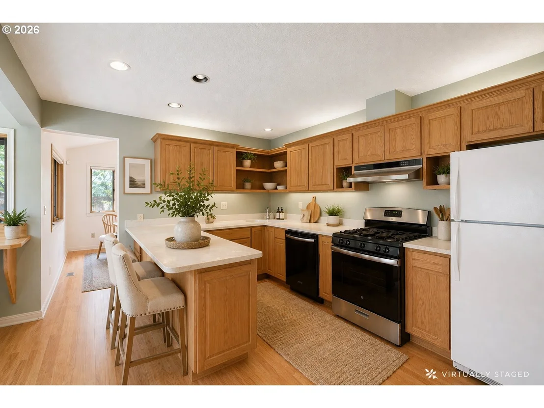 Photo of 84 GREEN LN