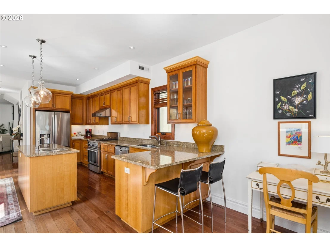 Photo of 2883 LORD BYRON PL
