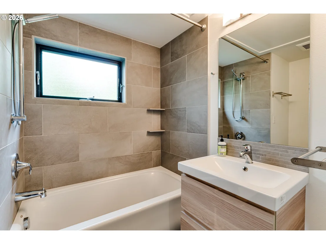 Photo of 2863 FRIENDLY ST
