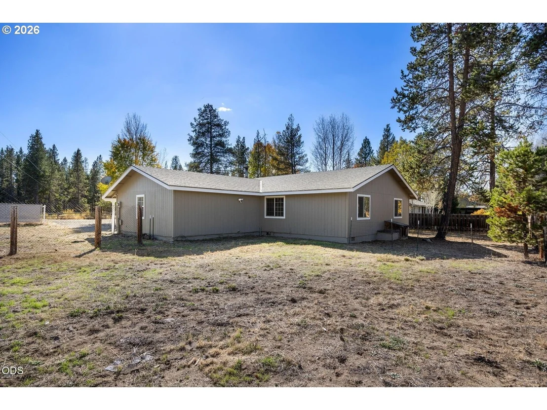 Photo of 52300 GLENWOOD DR