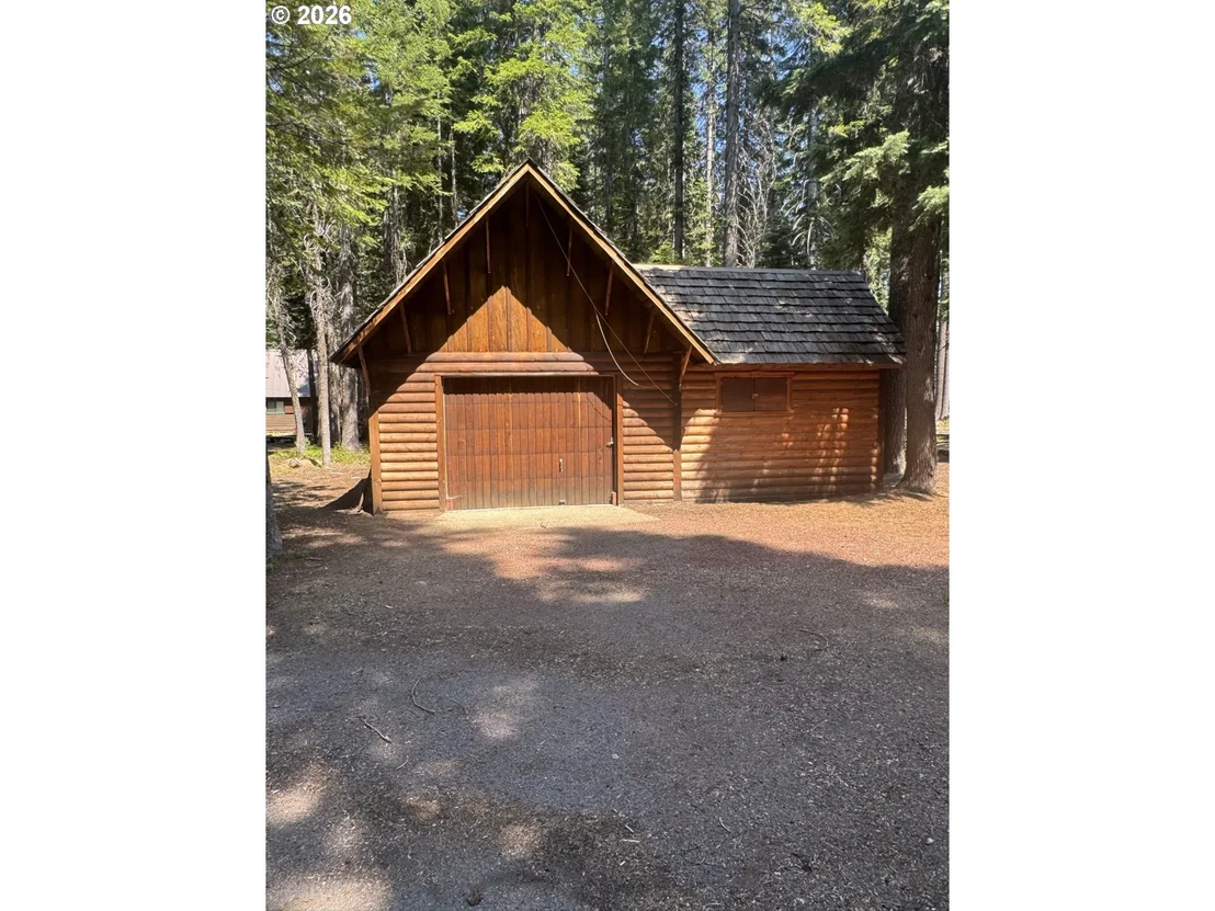 Photo of 10 DIAMOND LAKE LOOP