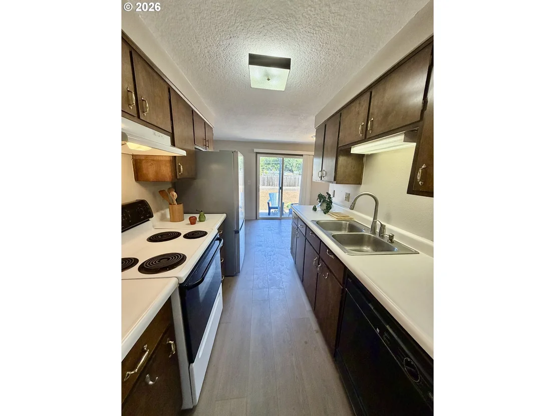 Photo of 4478 HILTON DR