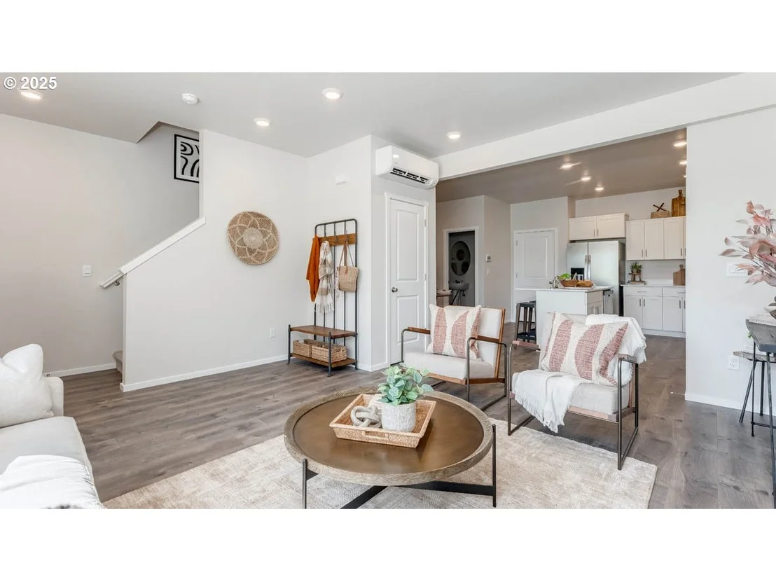 Photo of 3421 SW Thomas AVE