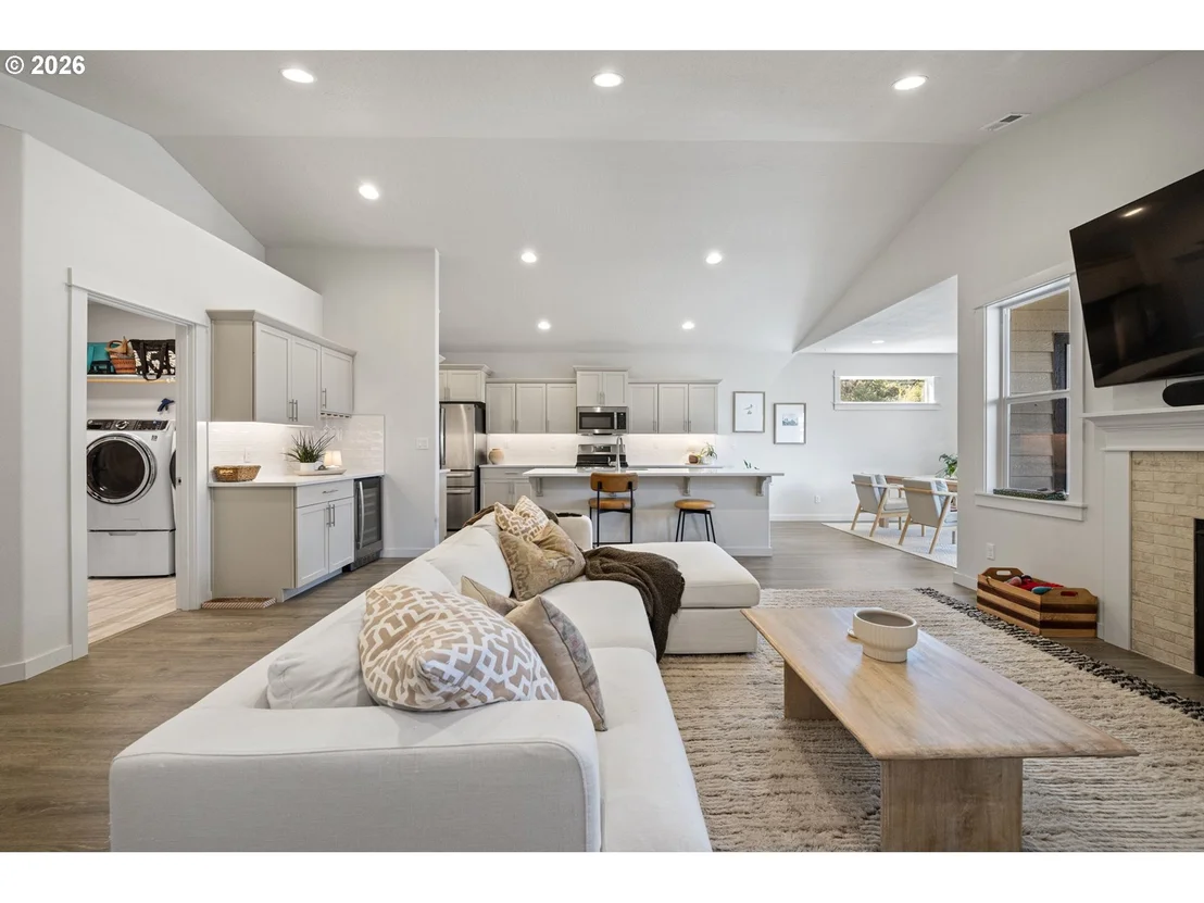 Photo of 763 S 53RD PL