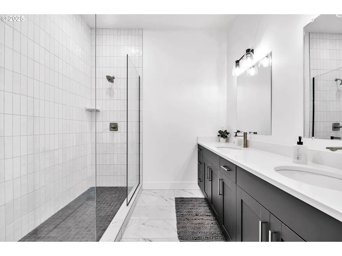 Photo of 177 E 20TH AVE