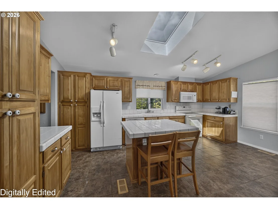Photo of 618 38TH PL