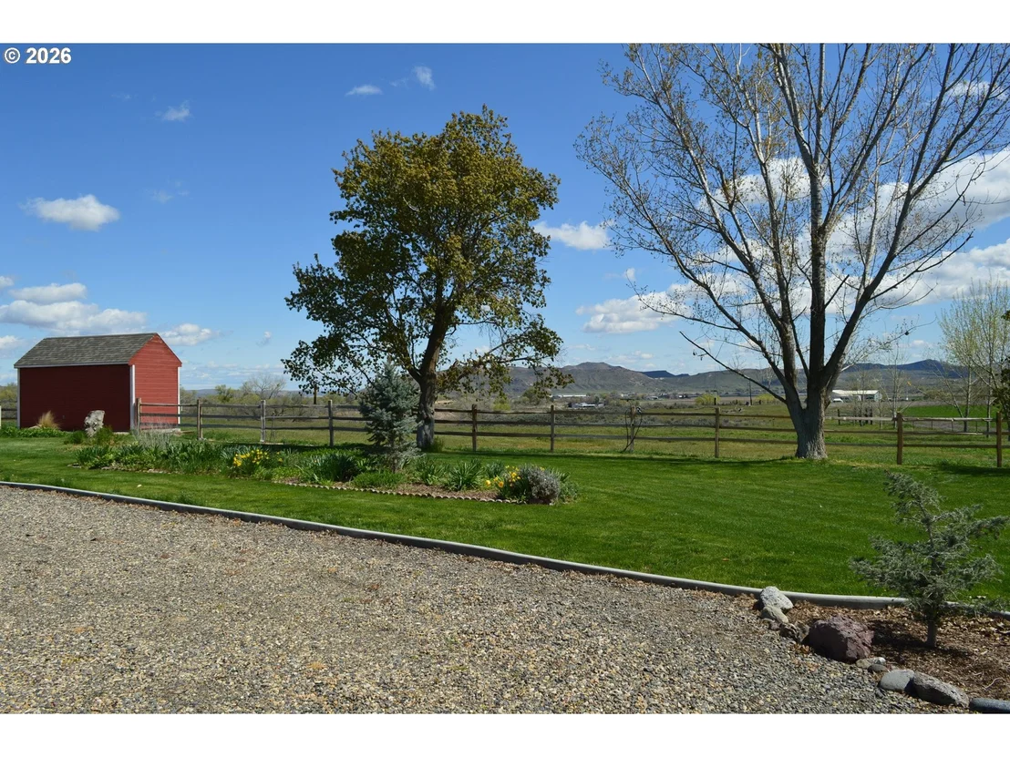 Photo of 1935 BENCH RD