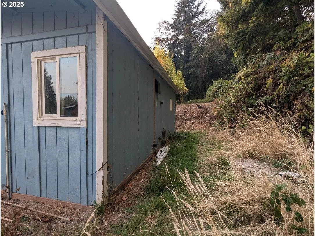 Photo of 48391 ROBERTS RD