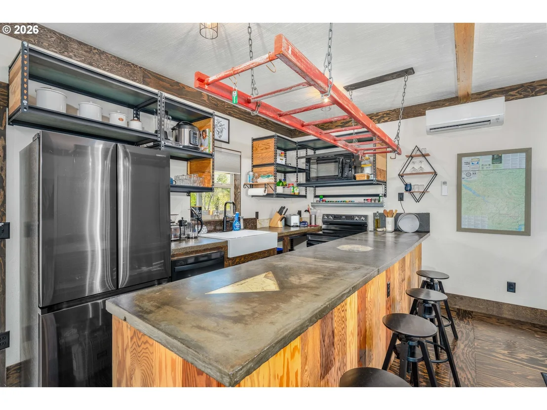 Photo of 48367 ROARING RAPIDS WAY