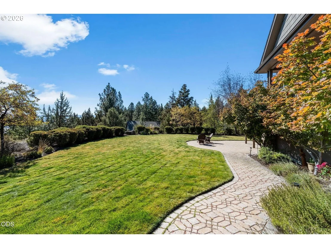 Photo of 1154 NW REDFIELD CIR