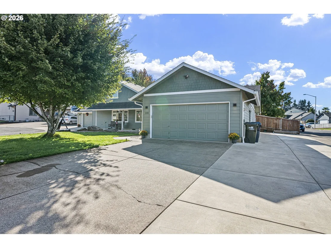 Photo of 1101 CEDAR CT
