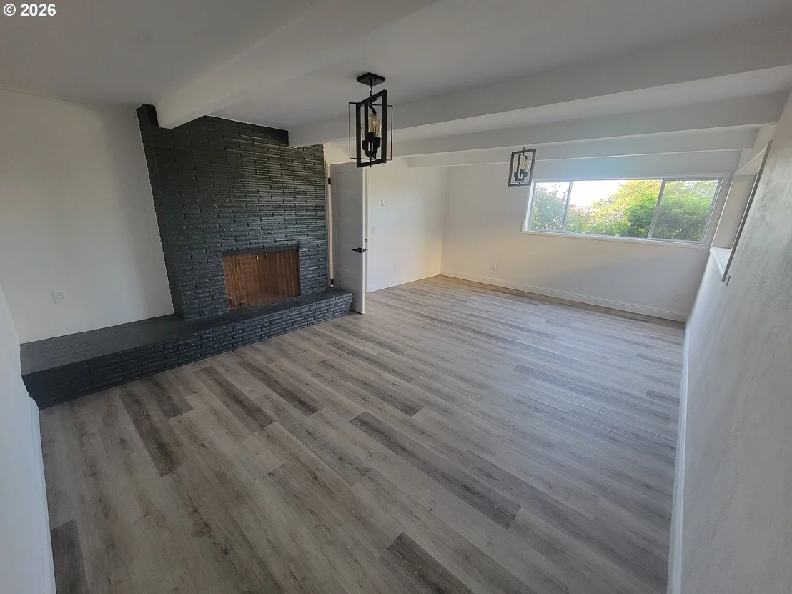 Photo of 2460 W 21ST AVE