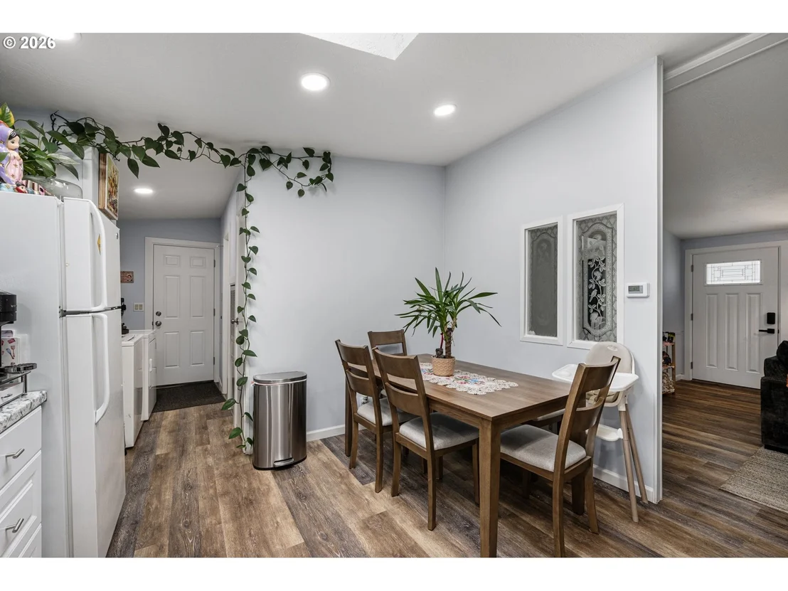 Photo of 518 SCOTTS GLEN DR