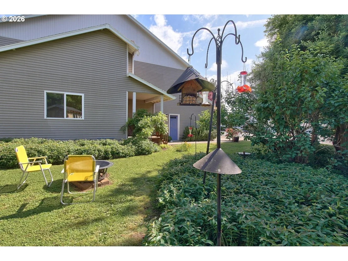Photo of 469 HARRIS LN