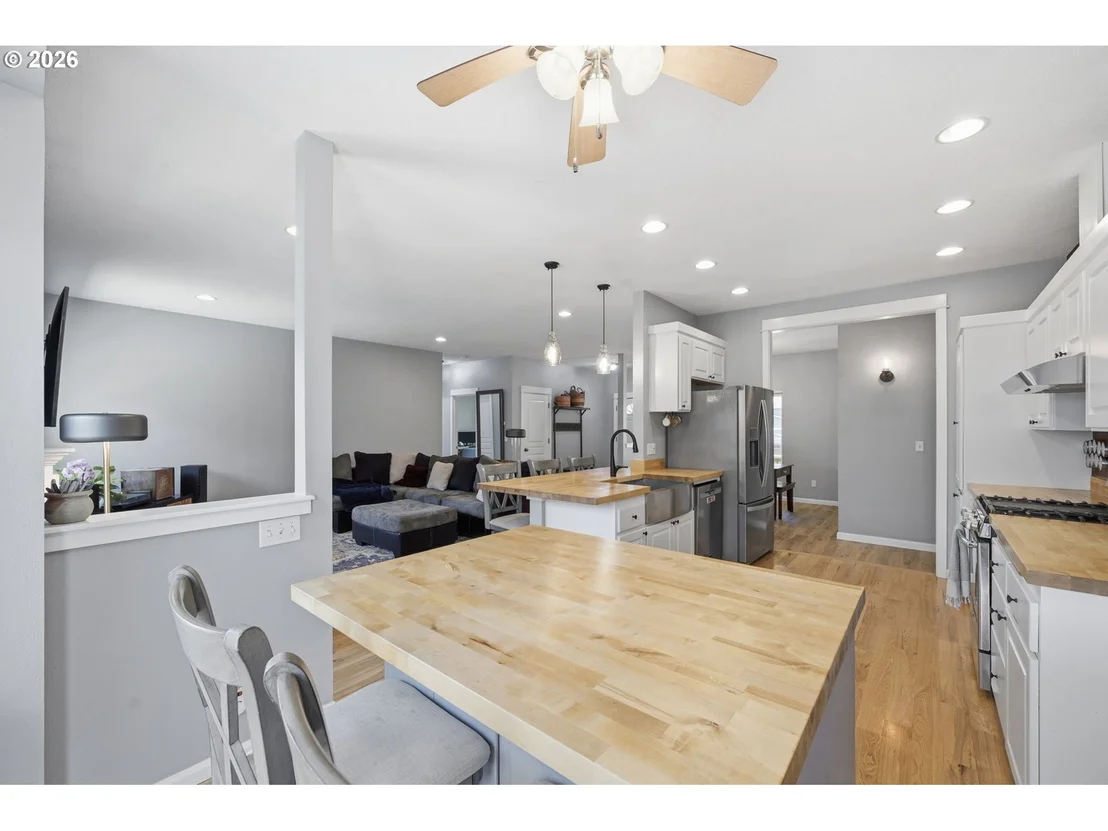 Photo of 2910 RIVER RD