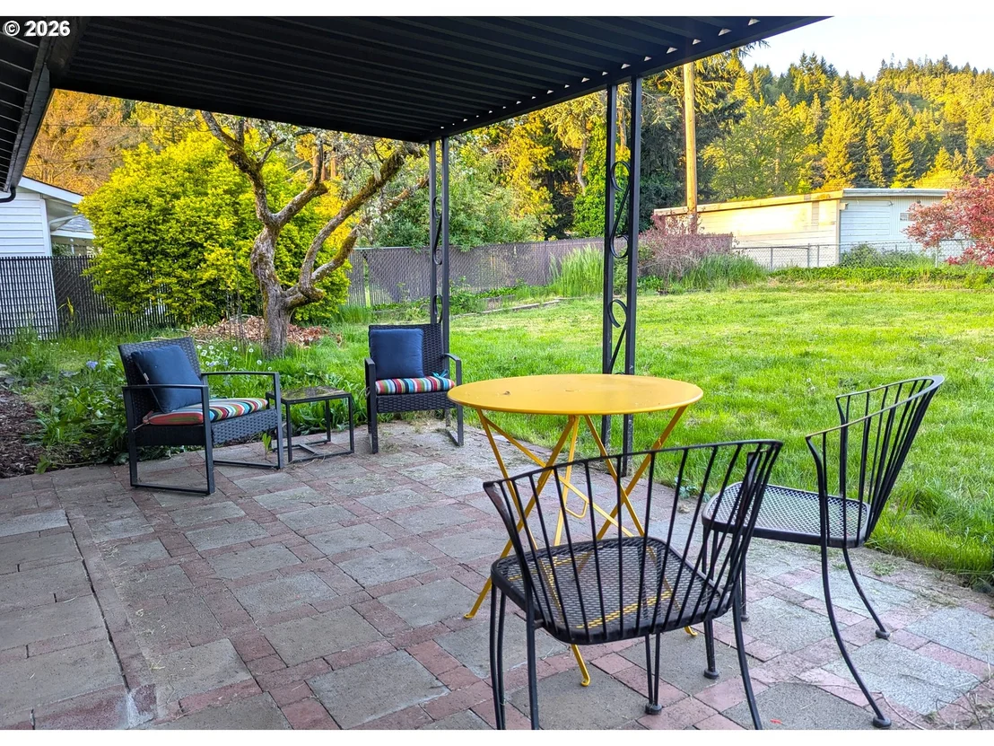 Photo of 76501 PORTAL DR