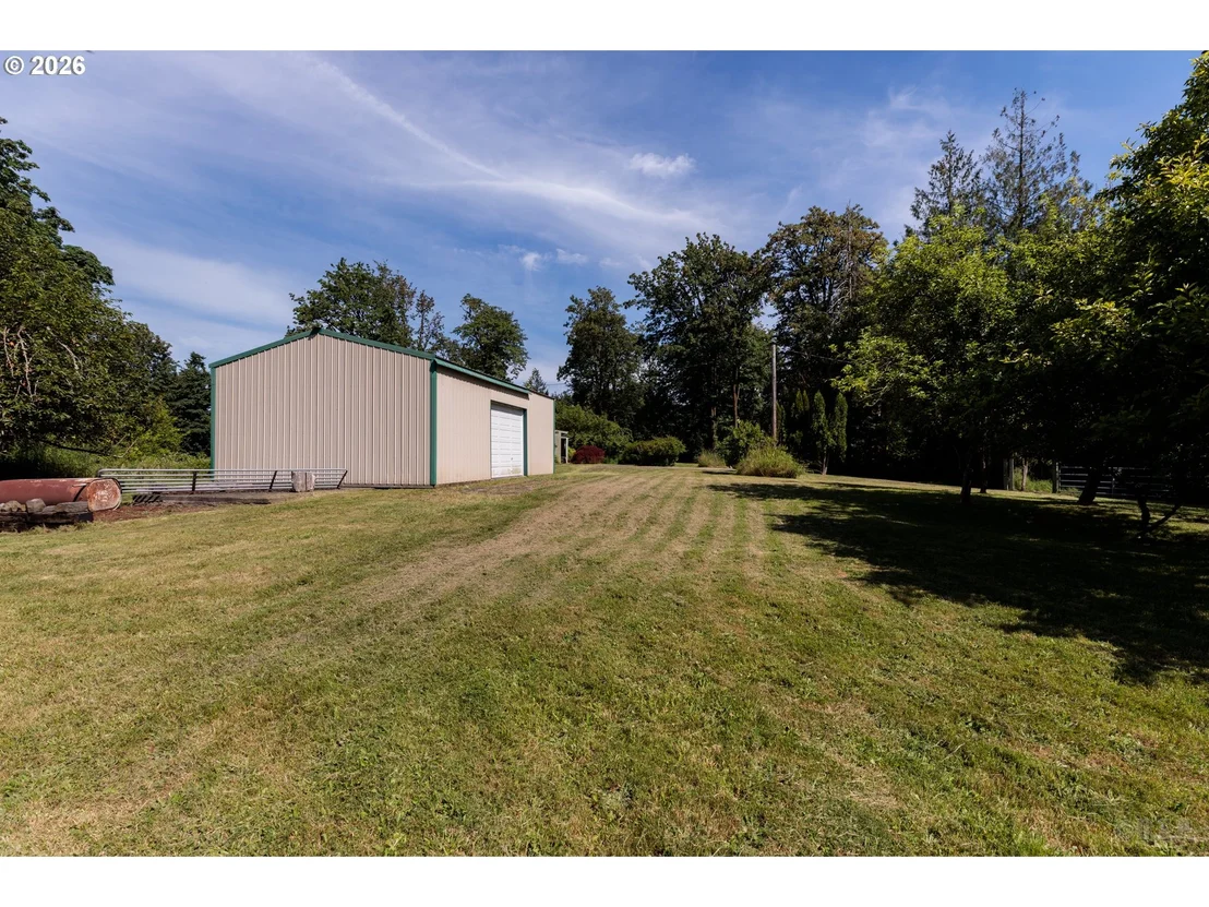 Photo of 66971 MAPLECREST LN