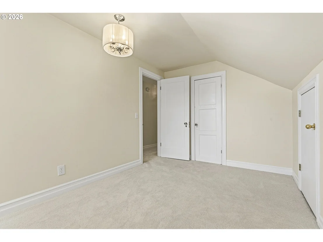 Photo of 1241 DIVISION ST