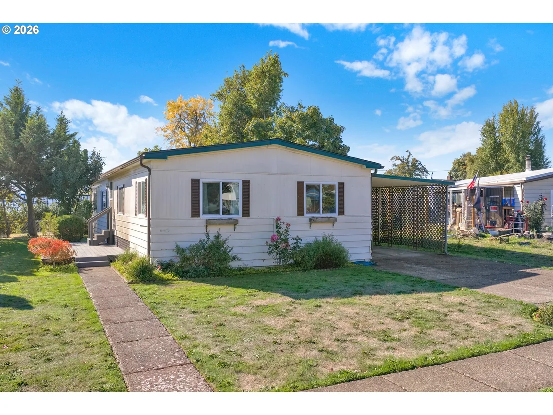 Photo of 231 CRESWOOD DR