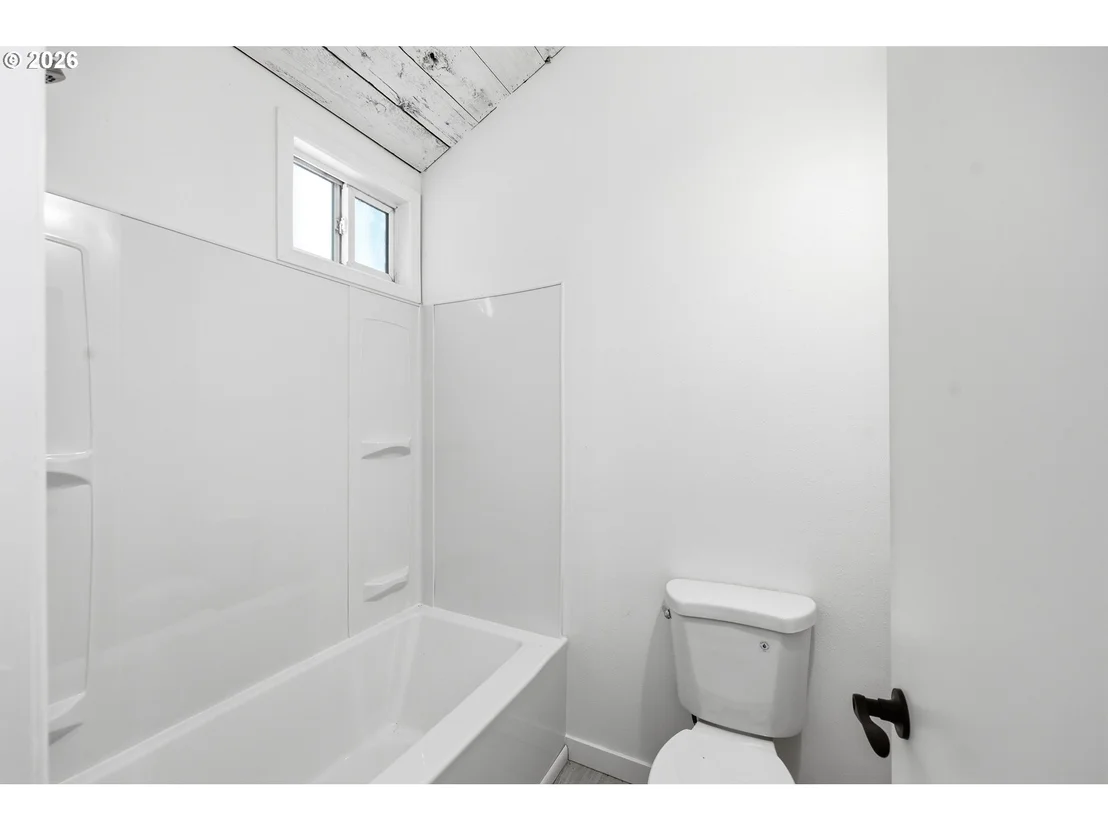 Photo of 7048 GLACIER DR