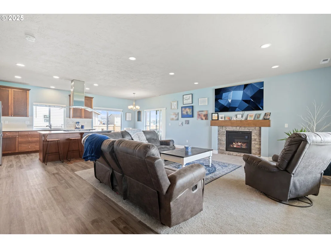 Photo of 280 NW DOUBLE EAGLE AVE