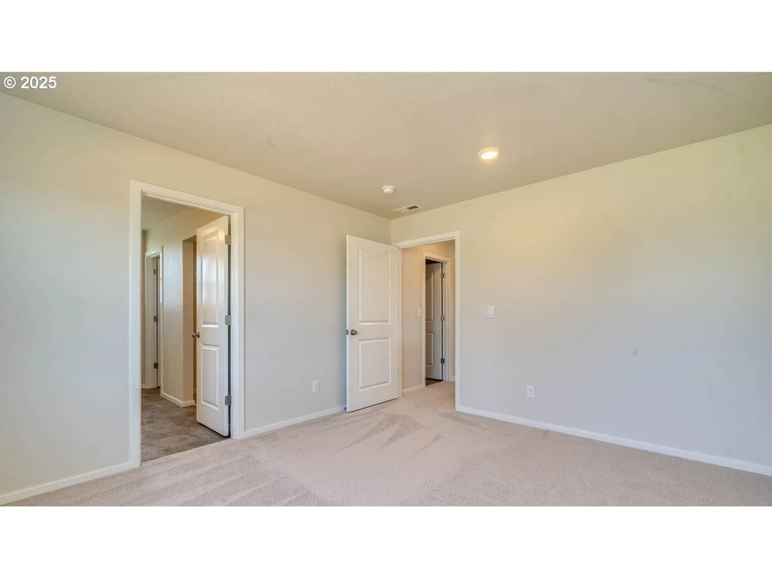 Photo of 368 Reno ST NE