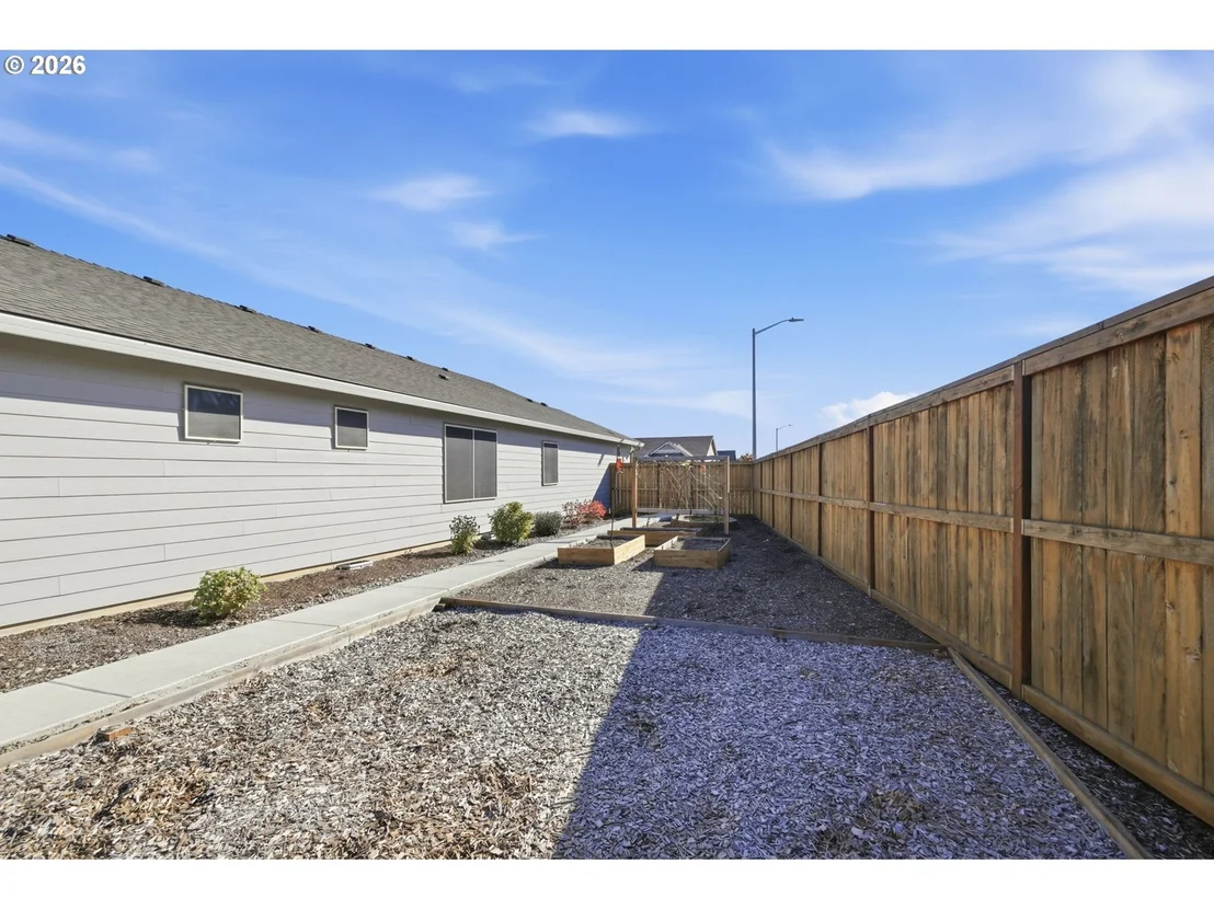 Photo of 975 ALDRICH WAY