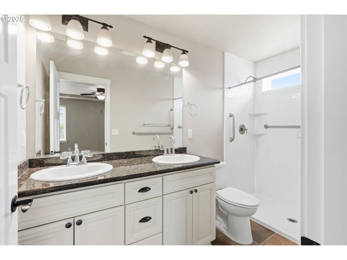 Photo of 7410 DESERT VIEW DR