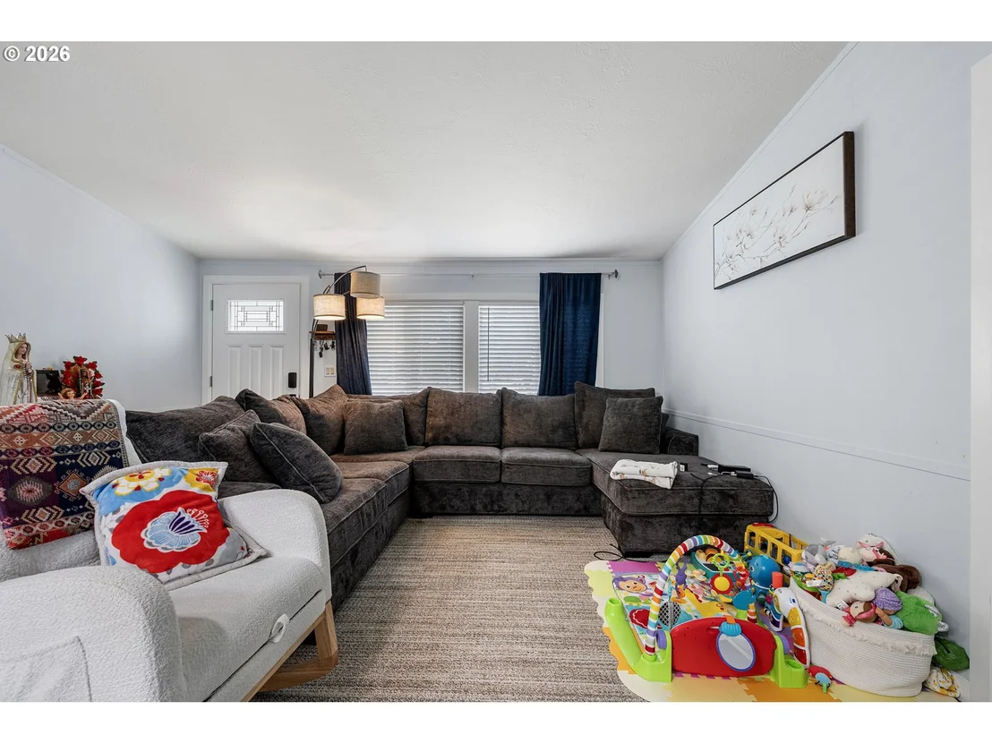 Photo of 518 SCOTTS GLEN DR
