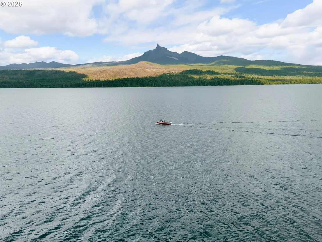 Photo of 85 DIAMOND LAKE LOOP