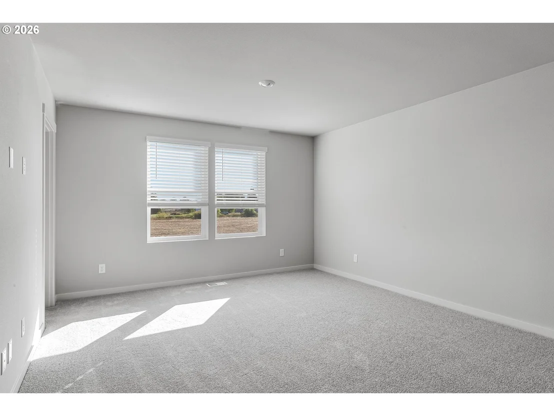 Photo of 955 Legacy ST