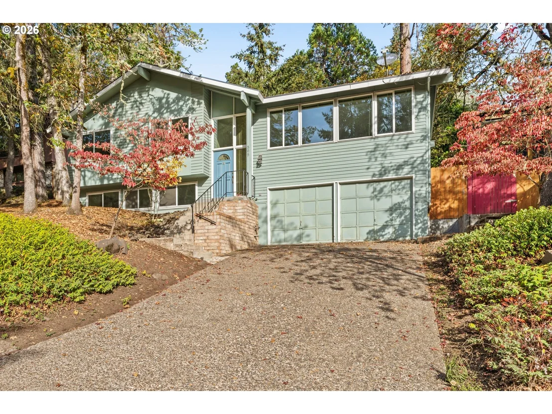 Photo of 505 LOCHMOOR PL
