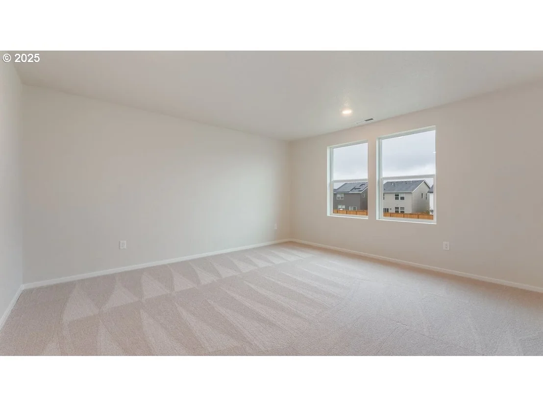 Photo of 4990 Dilling AVE NE