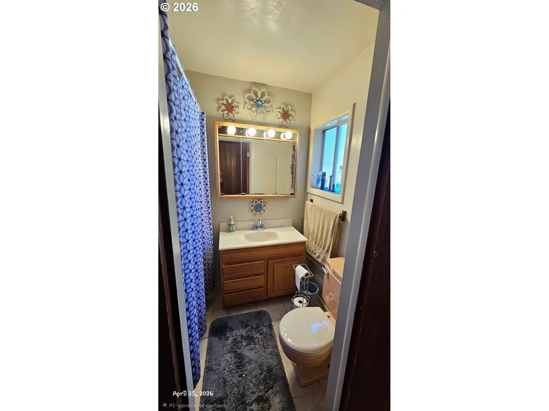 Photo of 488 WALNUT LN
