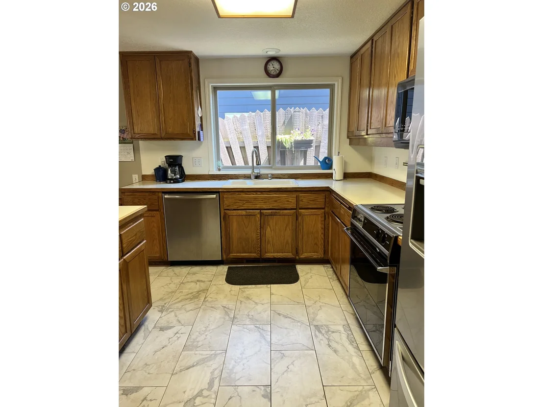 Photo of 1111 RISDEN PL