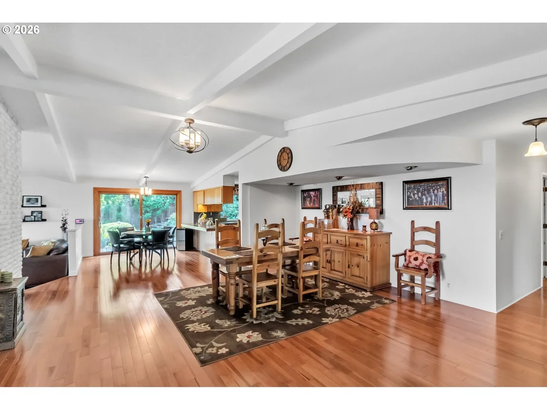 Photo of 2610 HIGHLAND OAKS DR