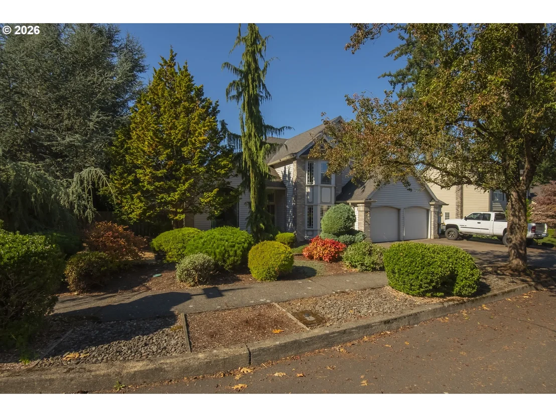 Photo of 501 NW MAWRCREST PL