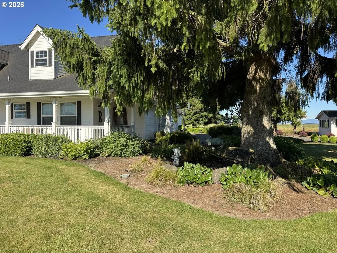 Photo of 33174 LANGMACK RD