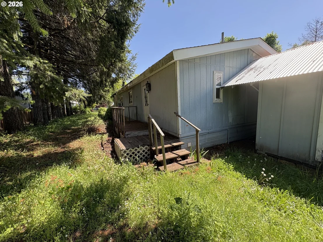 Photo of 92008 MAPLE LN