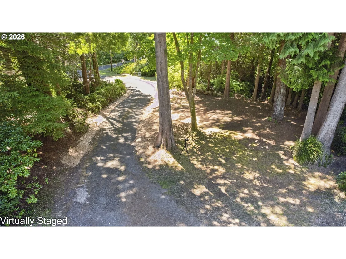 Photo of 5665 PENINSULA RD