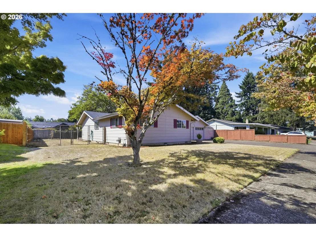 Photo of 4700 THUNDERBIRD ST