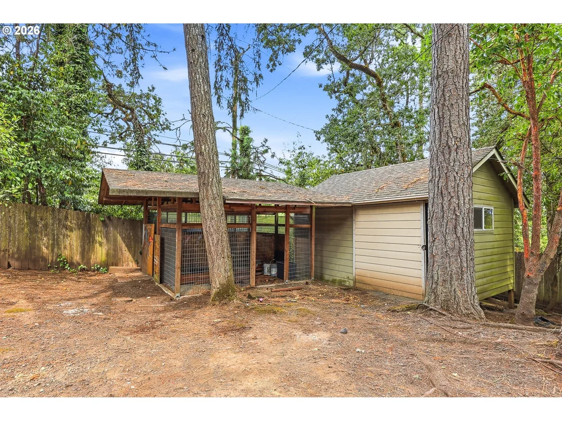 Photo of 30 COACHMAN DR