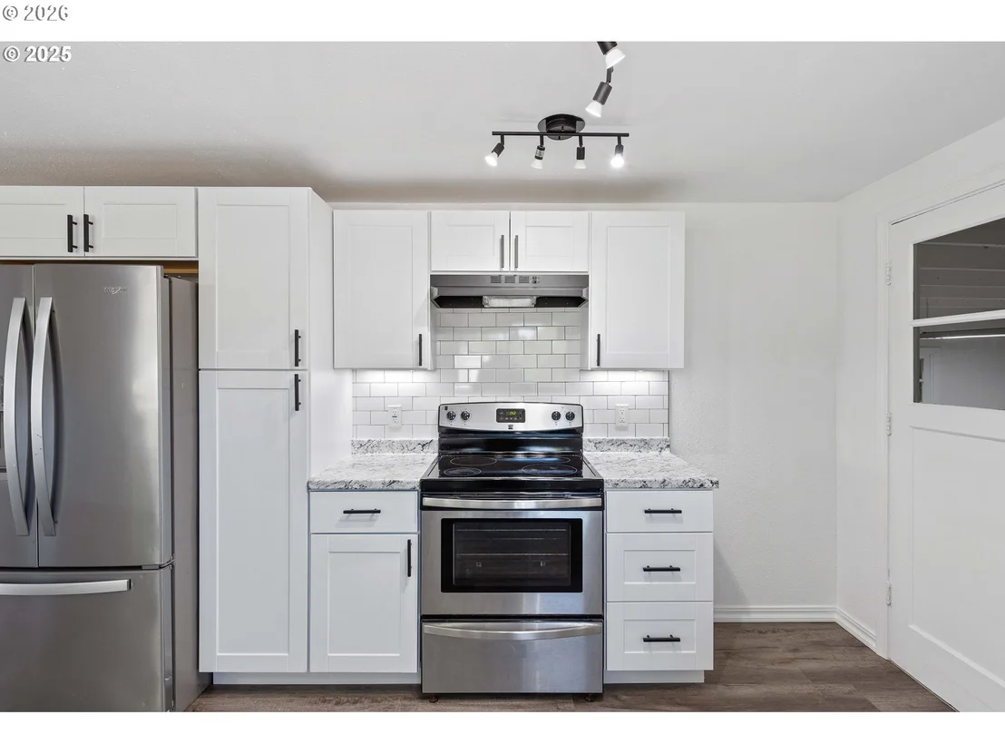 Photo of 165 N 15TH ST