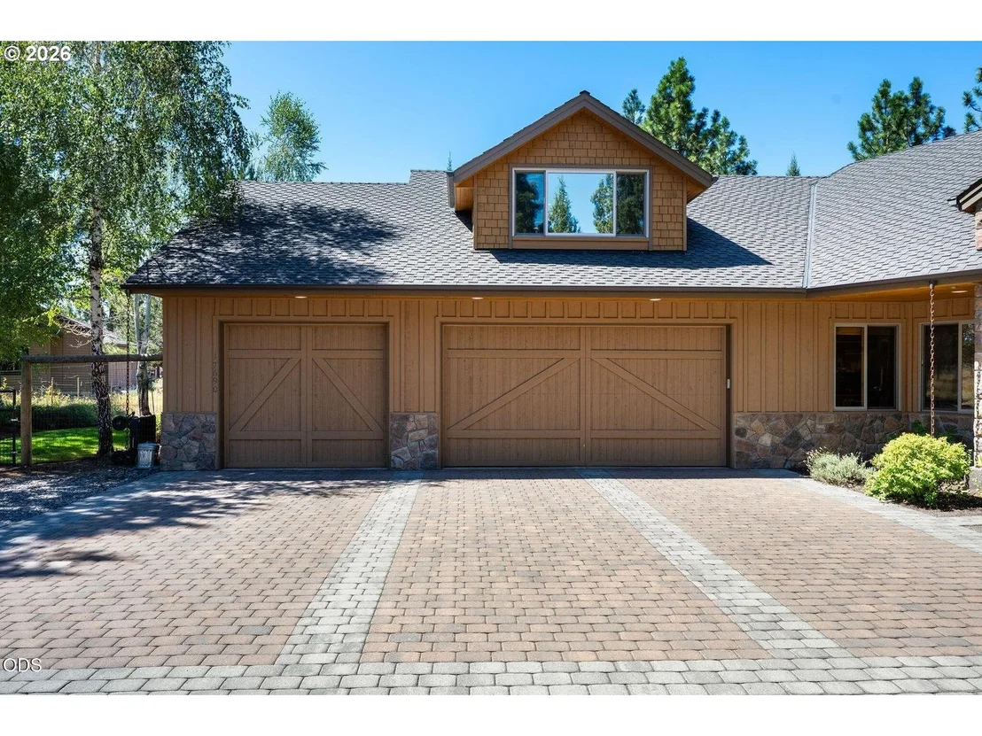 Photo of 17690 Mountain View RD SW